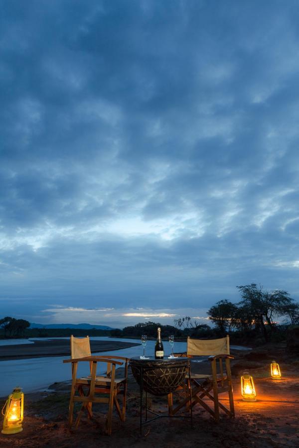 Elephant Bedroom Camp - Samburu Archers Post Eksteriør billede