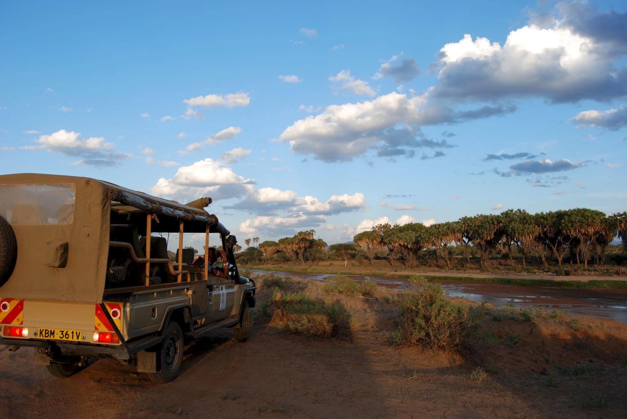 Elephant Bedroom Camp - Samburu Archers Post Eksteriør billede