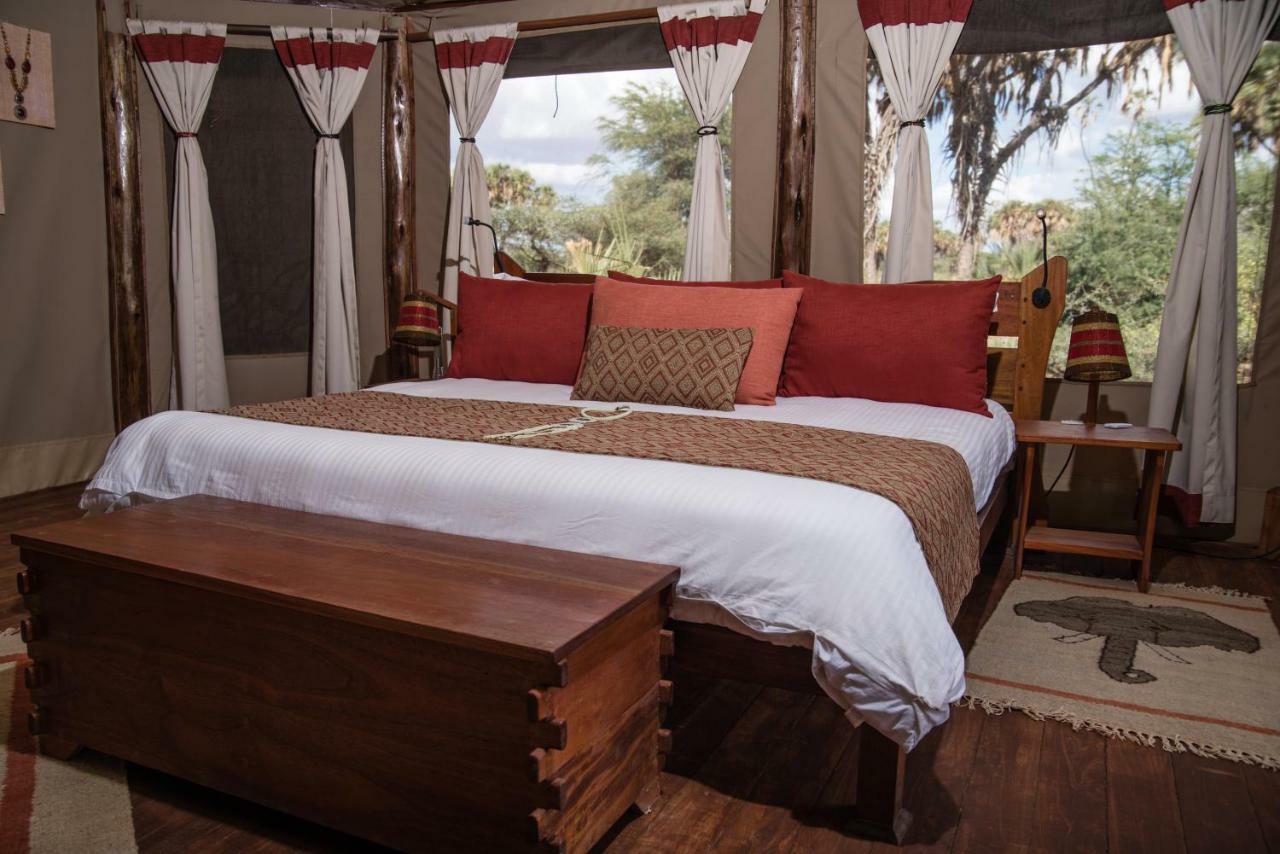 Elephant Bedroom Camp - Samburu Archers Post Eksteriør billede